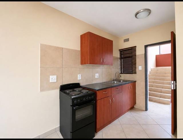 2 BEDROOM PROPERTY TO RENT IN JABULANI